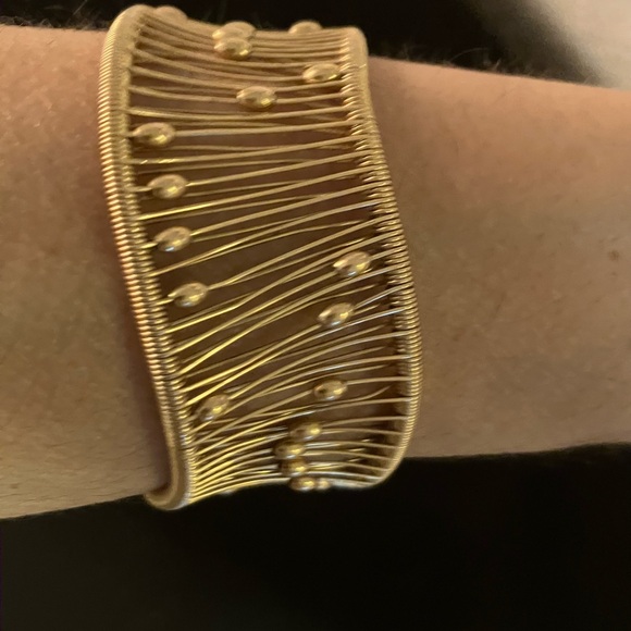 Designer gold bracelet balls move up and down the bracelet with wrist. - Picture 6 of 6